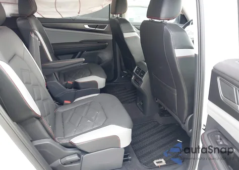 2024 Volkswagen Atlas 2.0T Peak Edition Sel z USA, uszkodzony, nr VIN 1V2GR2CA8RC564994